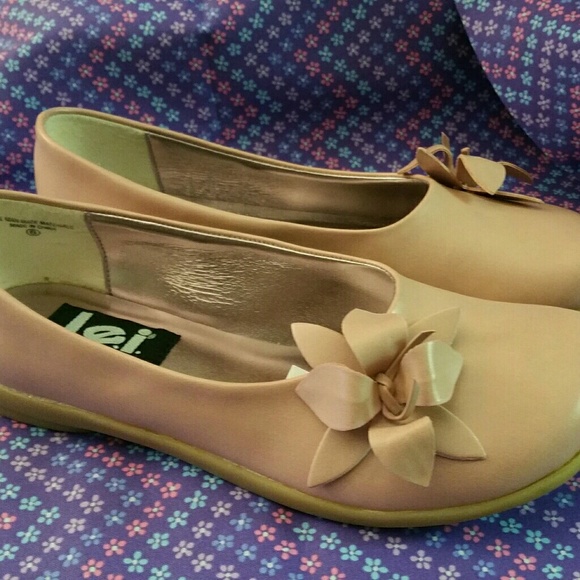 l.e.i. Gerrie Mauve flats size 6  Never worn!! - Picture 5 of 5
